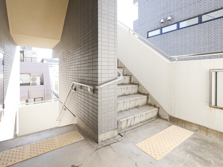 kouraku b
